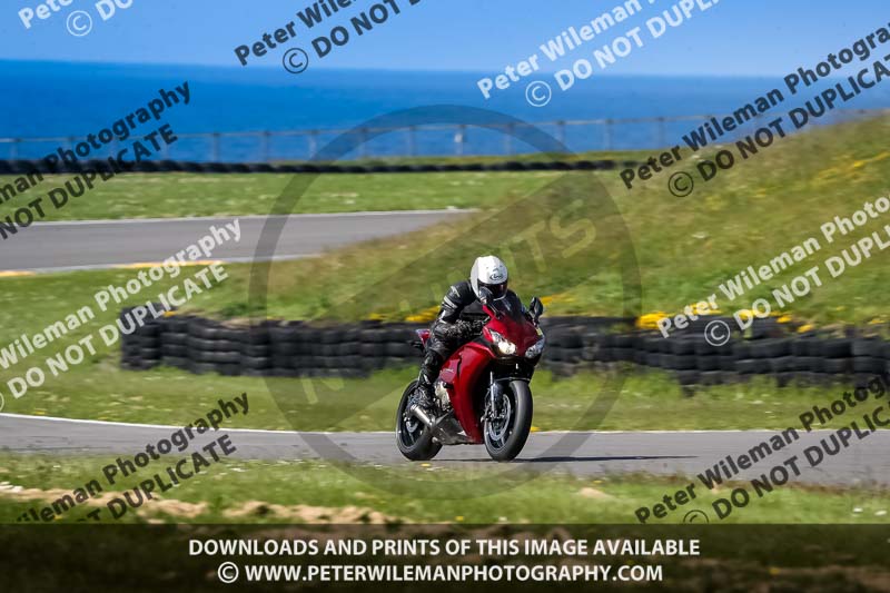 anglesey no limits trackday;anglesey photographs;anglesey trackday photographs;enduro digital images;event digital images;eventdigitalimages;no limits trackdays;peter wileman photography;racing digital images;trac mon;trackday digital images;trackday photos;ty croes
